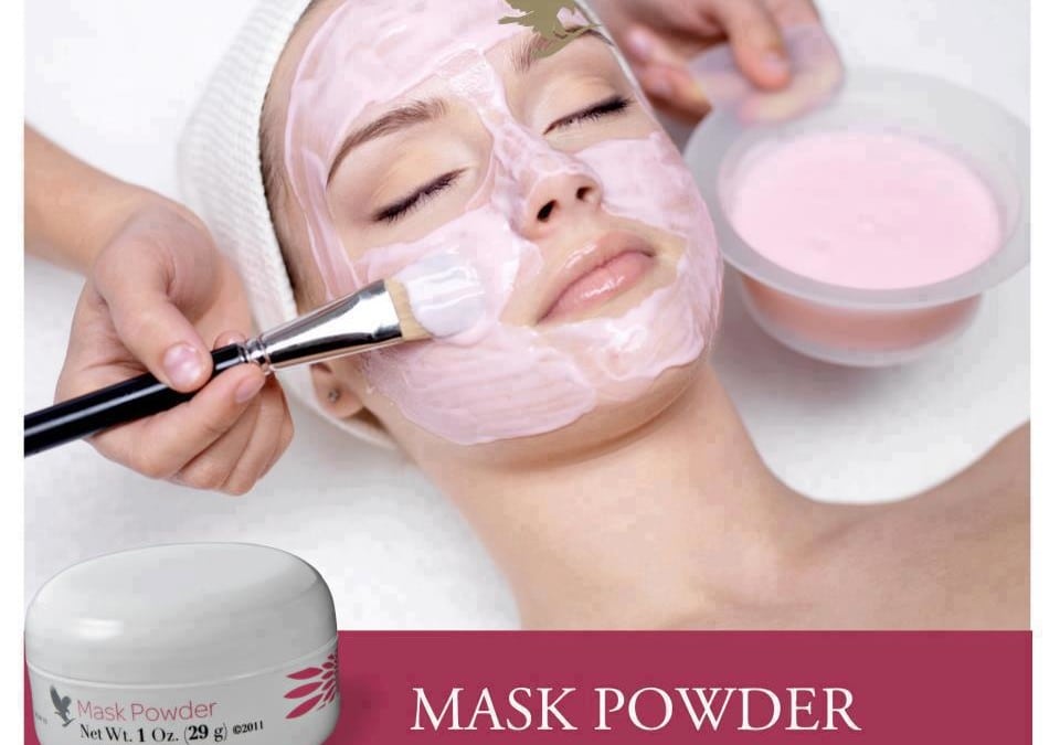 MASK POWDER – MASKA ZA POMLAĐIVANJE I  ZATEZANJE KOŽE